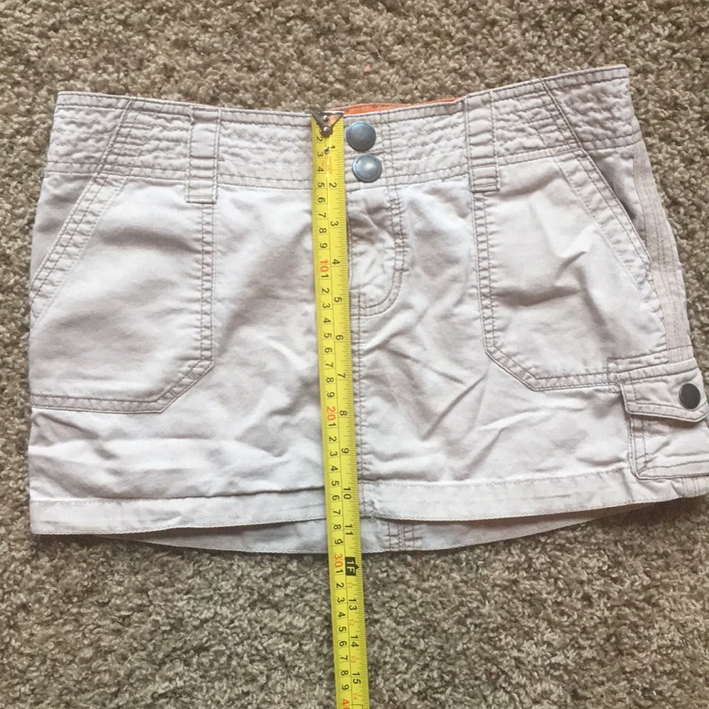 Cargo mini skirt khaki